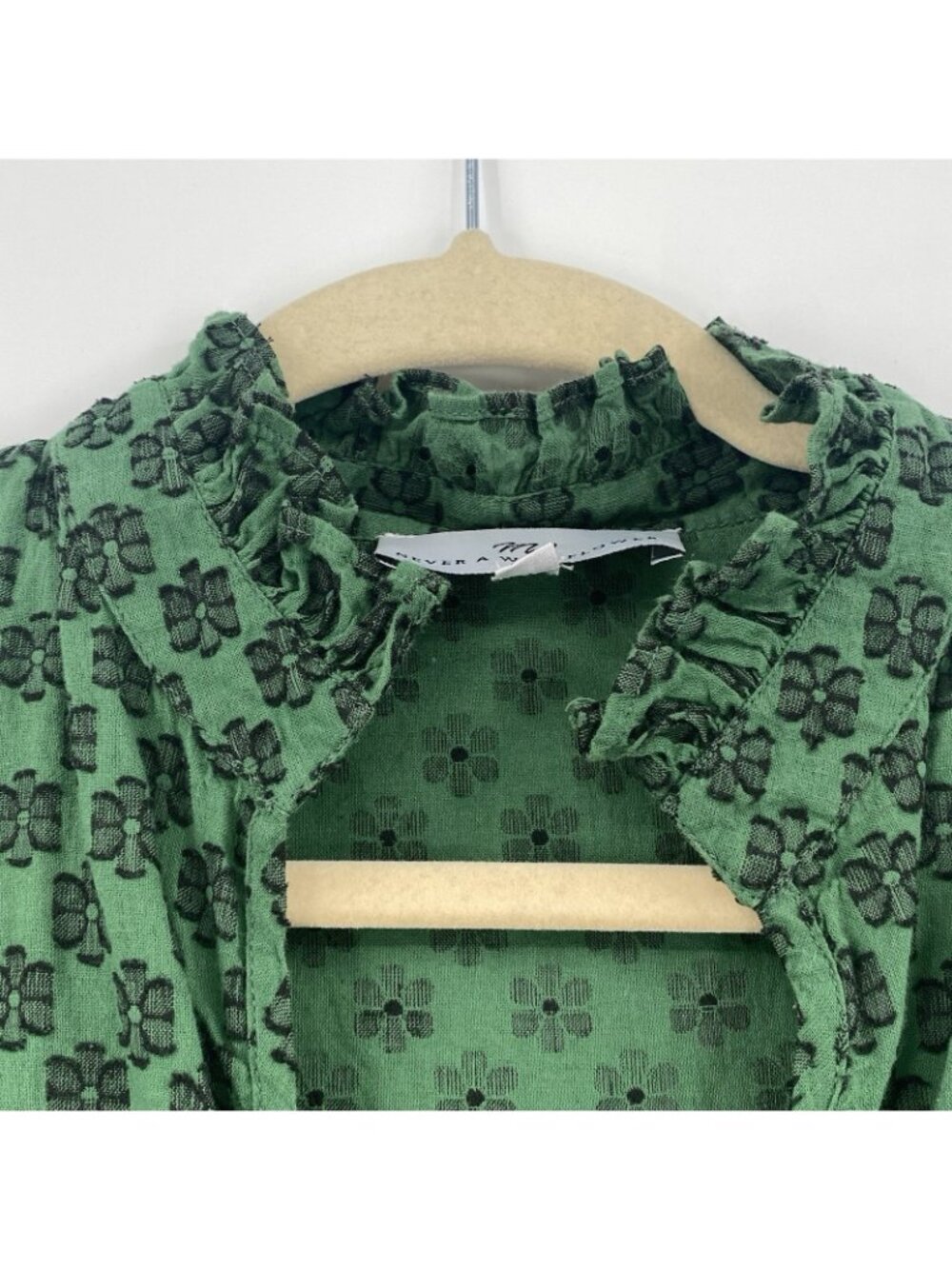 Never A Wallflower Ruffle High Neck Top Size M Green Leaf Embossed Boho Peasant - Picture 8 of 10